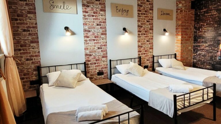 Przewodnik po rodzajach pokoi w Tirest Hotel: Znajdź idealne miejsce na swój pobyt